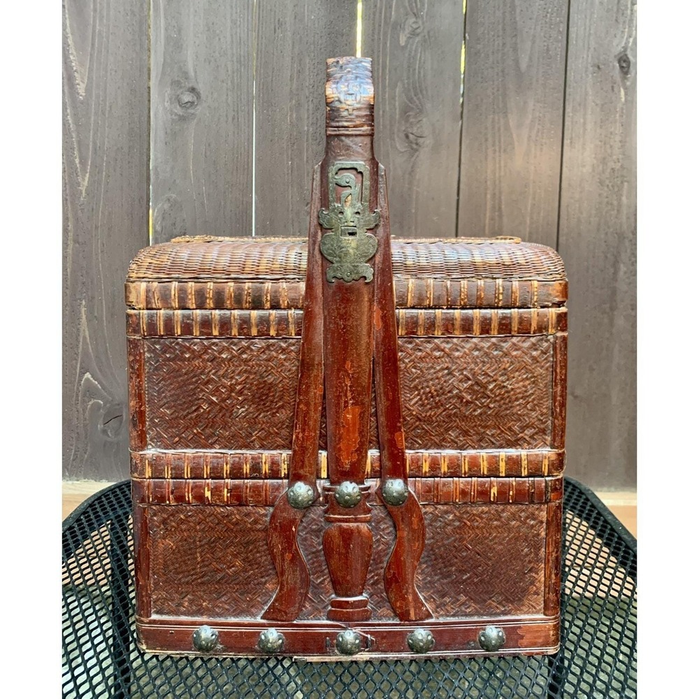 Antique Chinese Shandong Wedding Box Basket Collectible Decoration